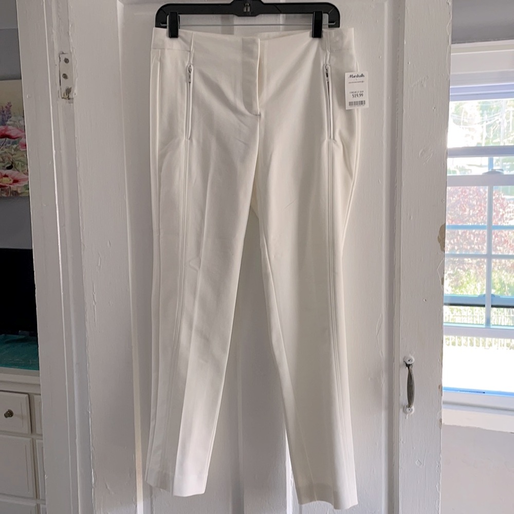 NWT White pants size 6